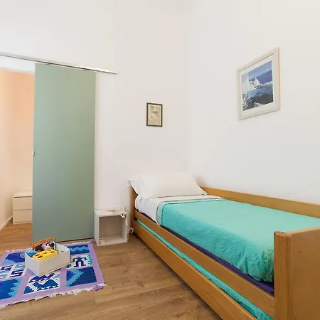 Porta Portese Apt * 로마